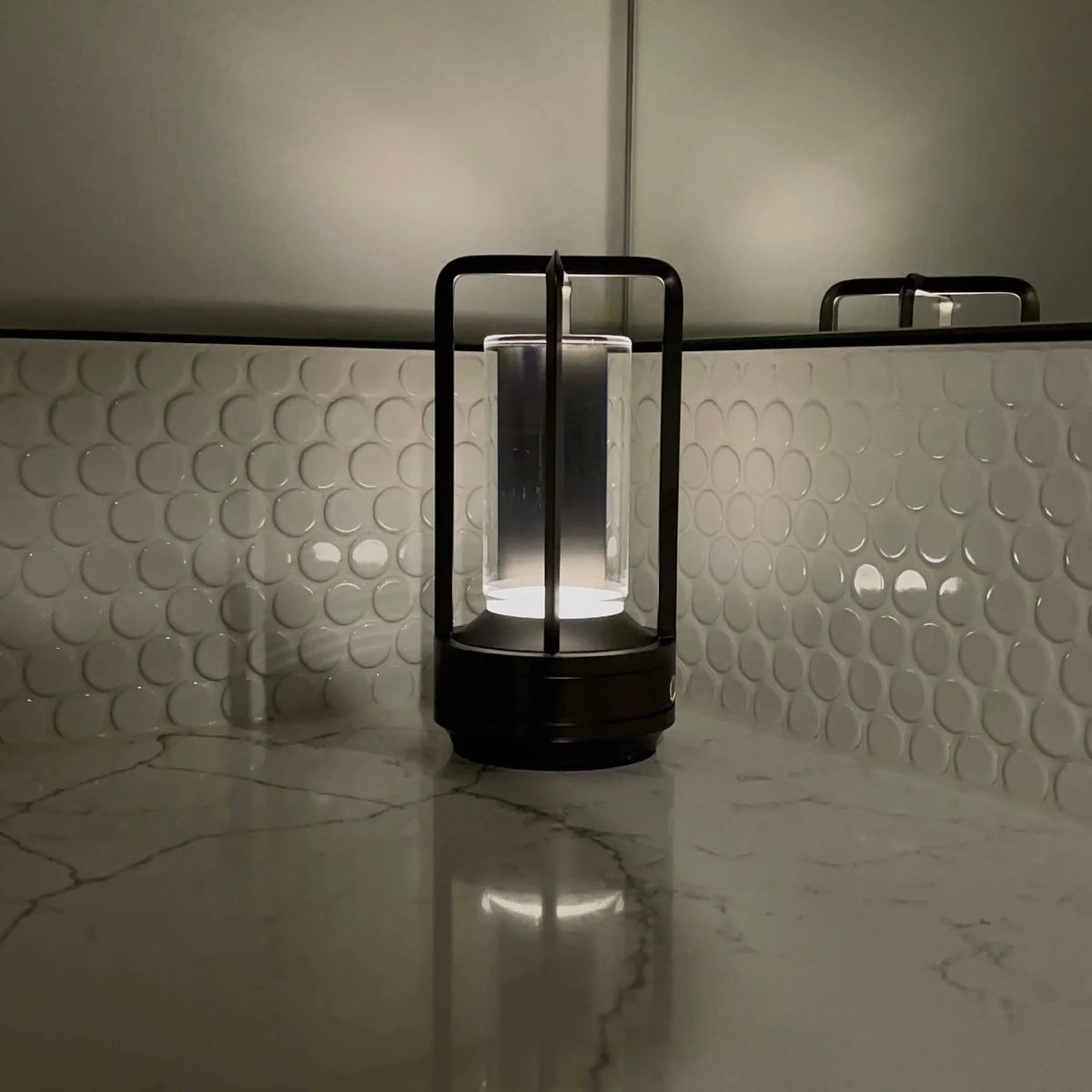 Dimmable Cordless Aluminum Lantern Lamp with Touch Control