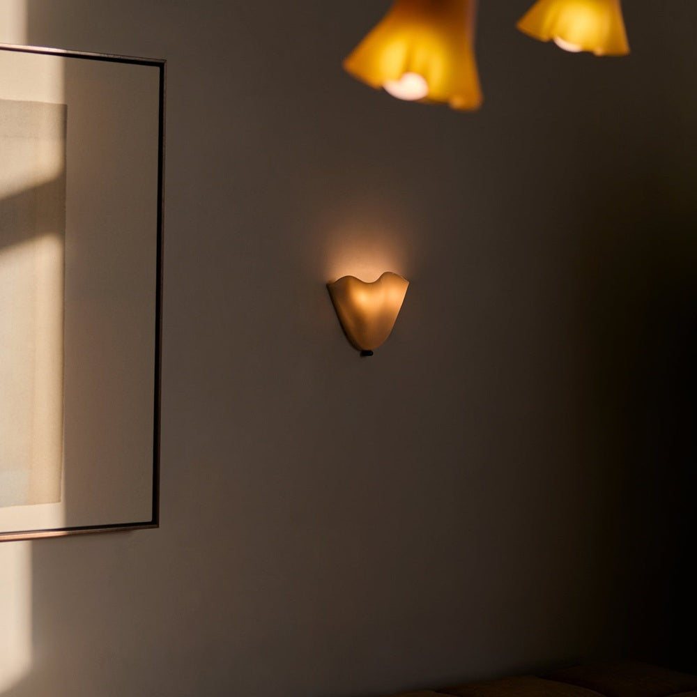Retro Stained Glass Wall Sconce Light with LED Efficiency