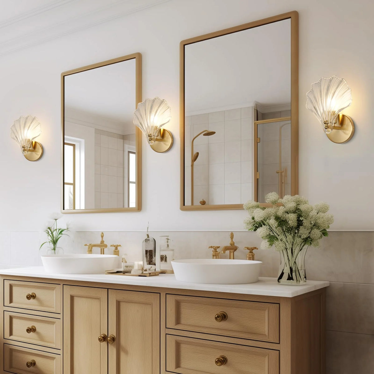 Coastal Elegance | Seashell Wall Light