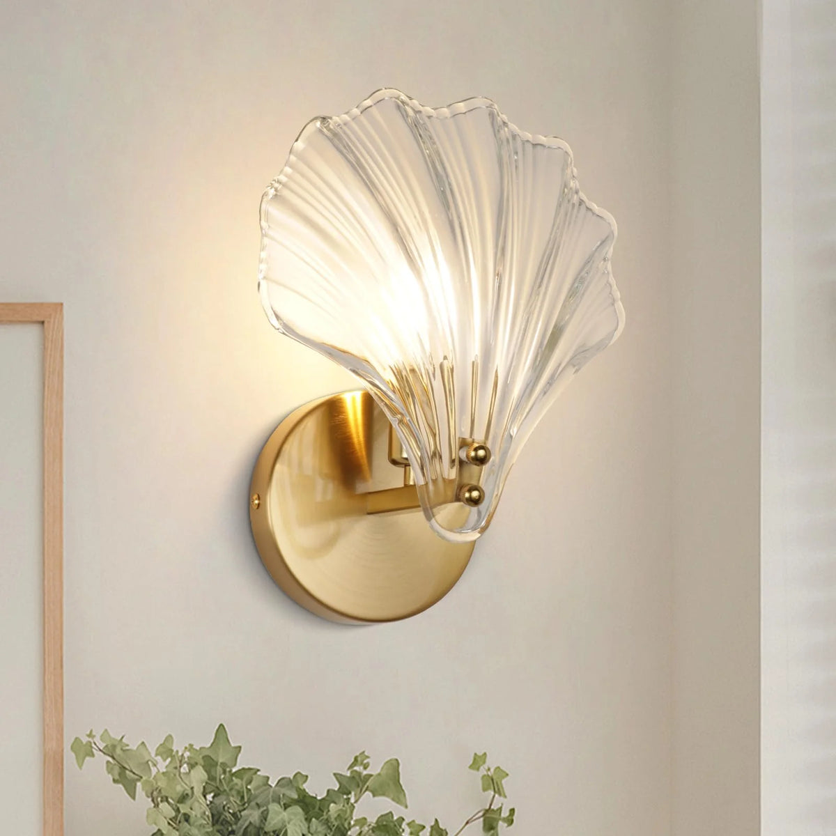 Coastal Elegance | Seashell Wall Light