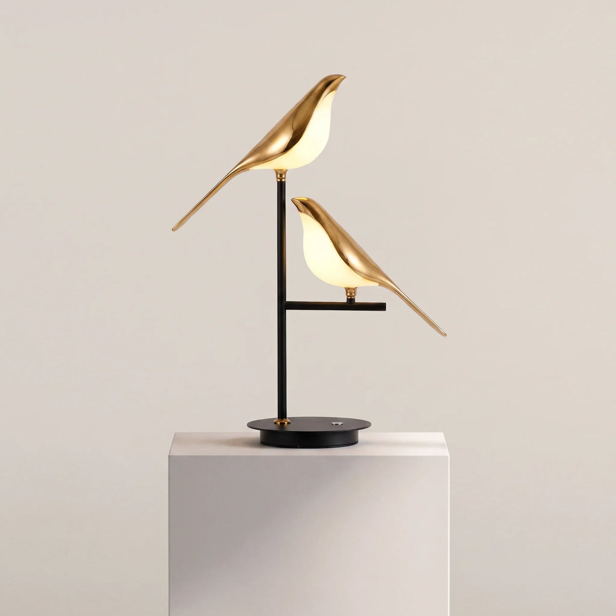 Elegant Black Gold Table Lamp with Bird Design