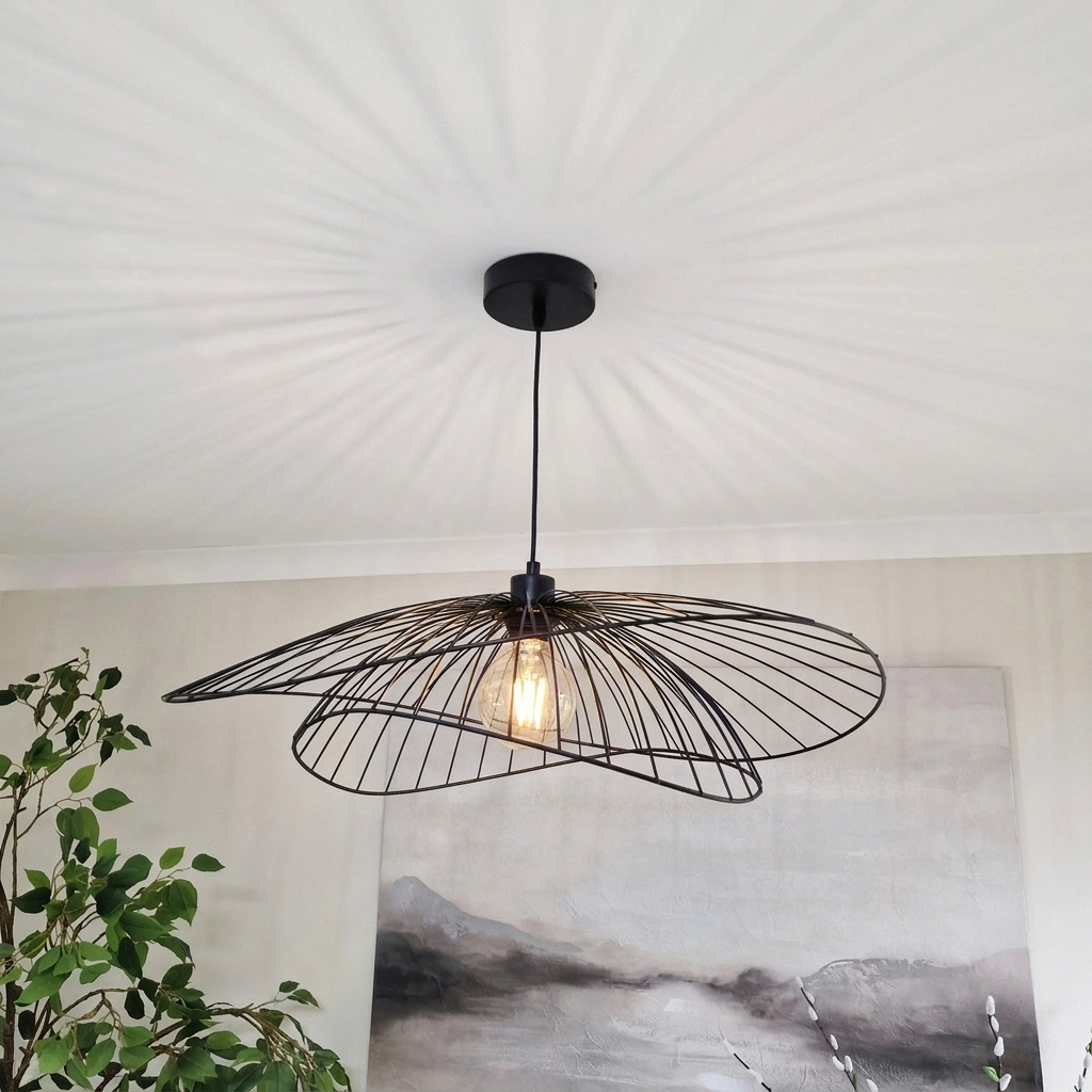 Elegant Black Pendant Light with Adjustable Drop