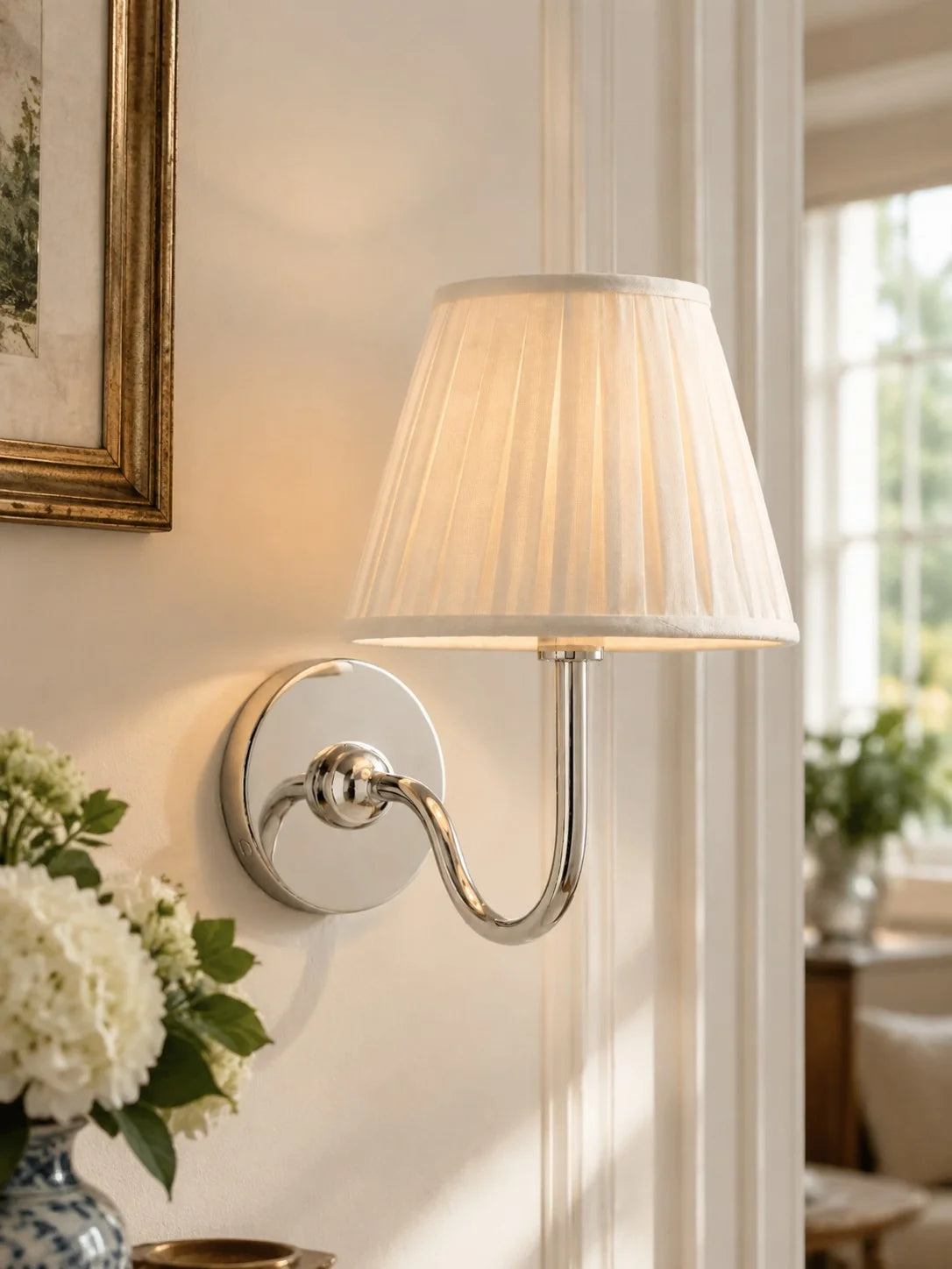 Elegant Fabric Drum Wall Sconce for Ambient Lighting